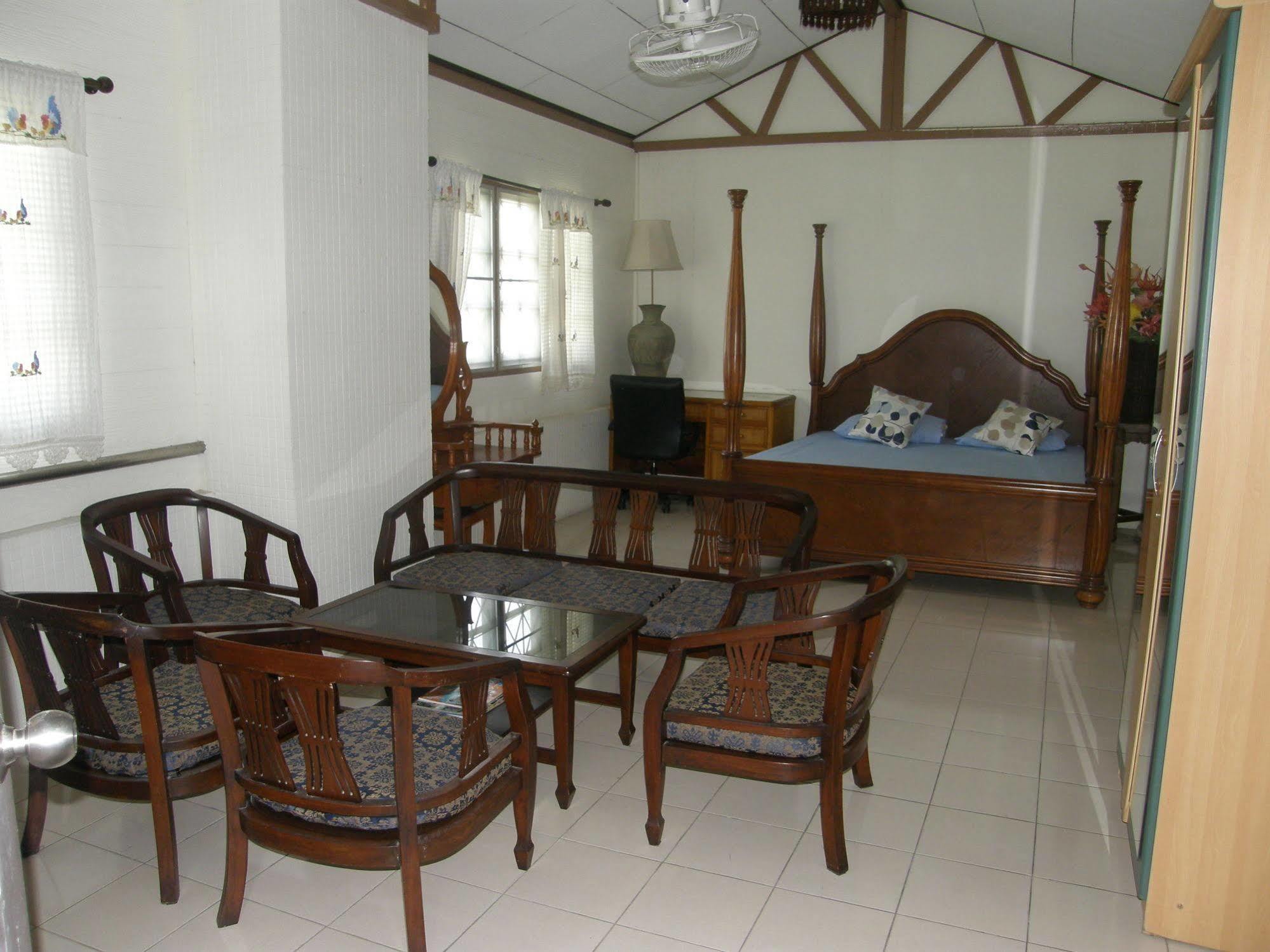 Anchana House Bãi biển Jomtien Ngoại thất bức ảnh