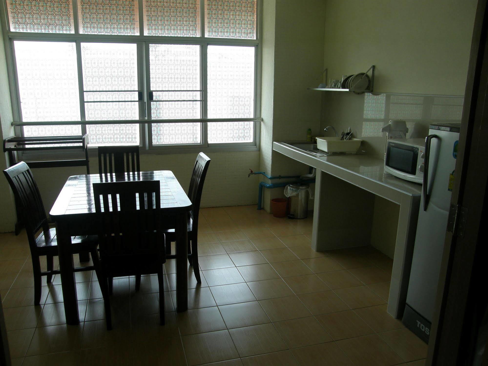 Anchana House Bãi biển Jomtien Ngoại thất bức ảnh