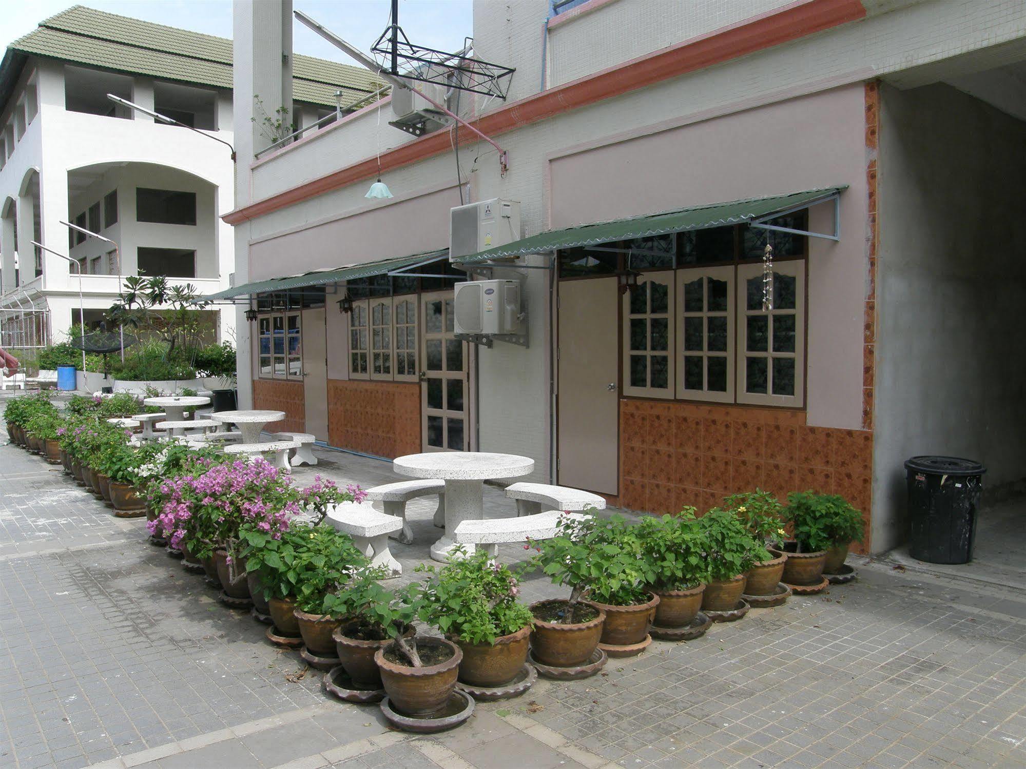 Anchana House Bãi biển Jomtien Ngoại thất bức ảnh